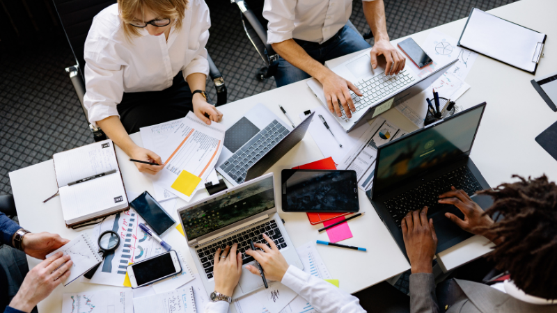Mismatch di competenze, soft skills e formazione continua: i dati OECD, INAPP, Eurostat e Cedefop sull'Italia a confronto con l'Europa.
